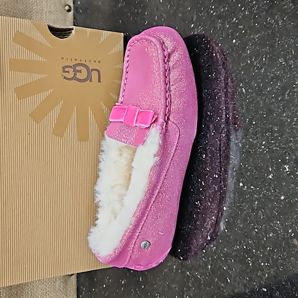 NEW UGG KIDS ANNMARIE MOCASSIN SLIPPER FUSCHIA PINK